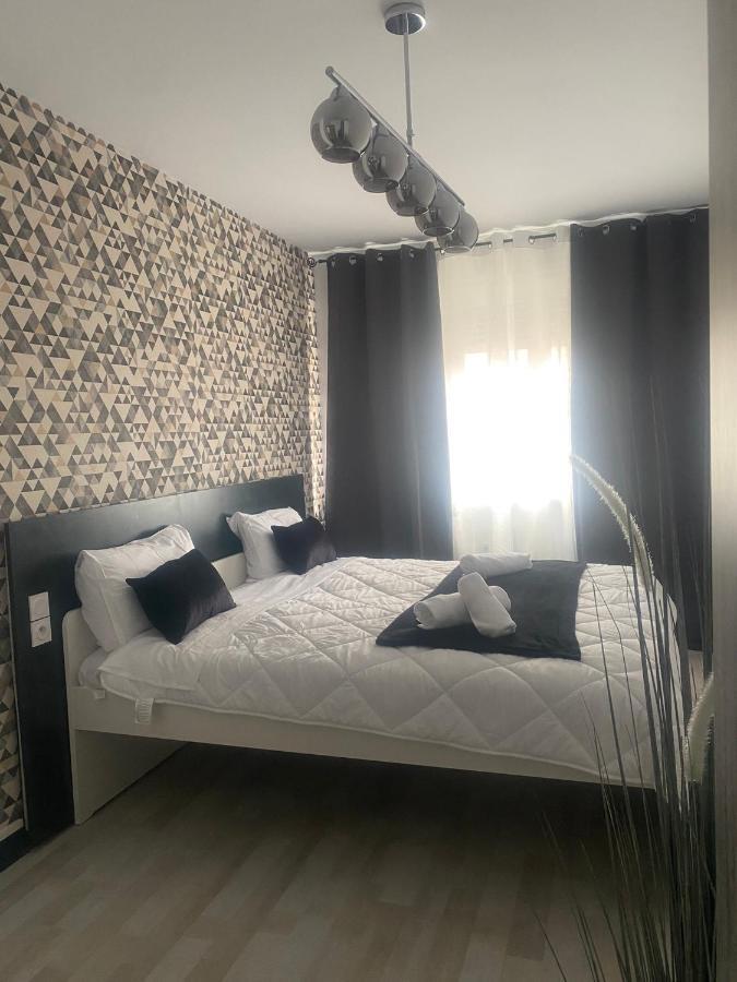 Charme Et Confort Mulhouse Bagian luar foto